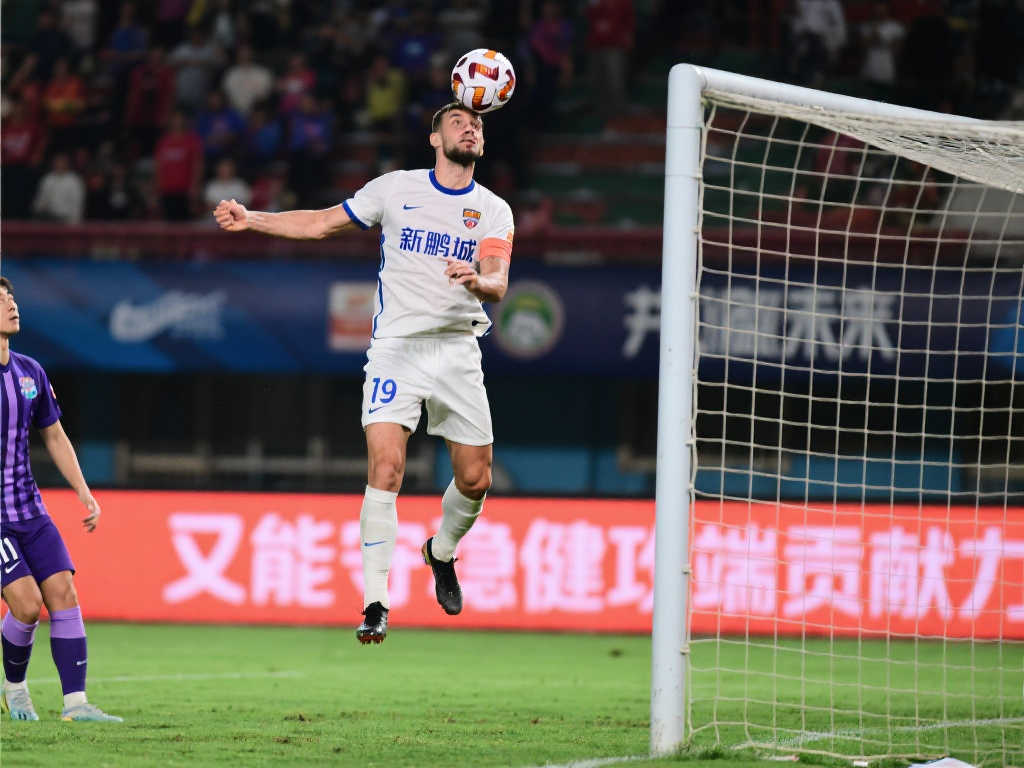 中场问题尤 中场问题尤